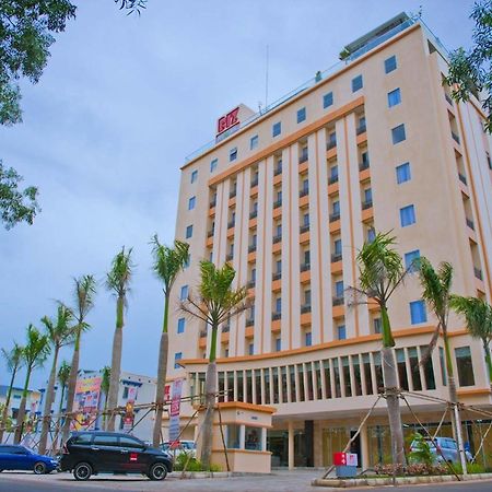 Biz Hotel Batam Nagoya Exterior foto